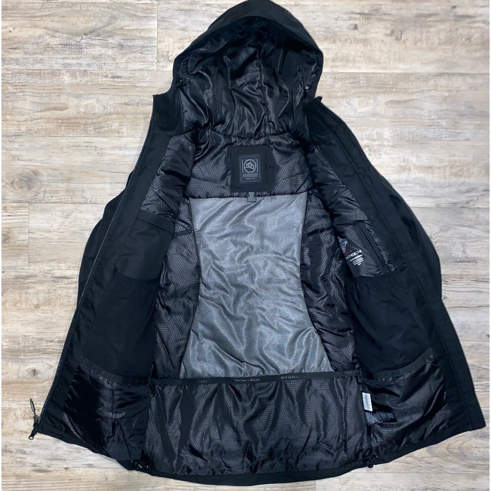 Storm tech Performance Jacket - Picture 2 of 8